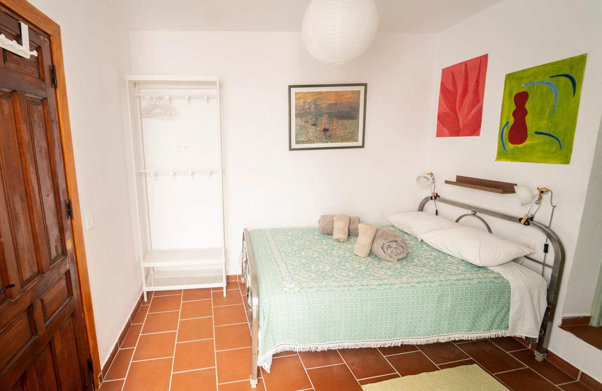 Cozy Apartment Downtown Orgiva Exterior photo